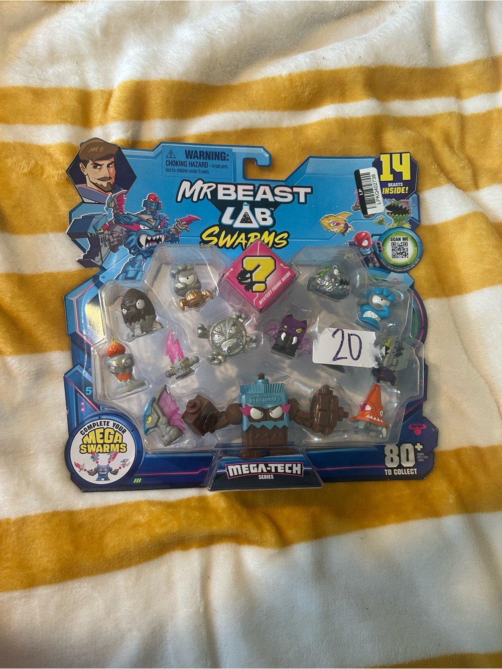 Swarms Mega-Tech Figure Pack - Blue Multicolor Collectible Set